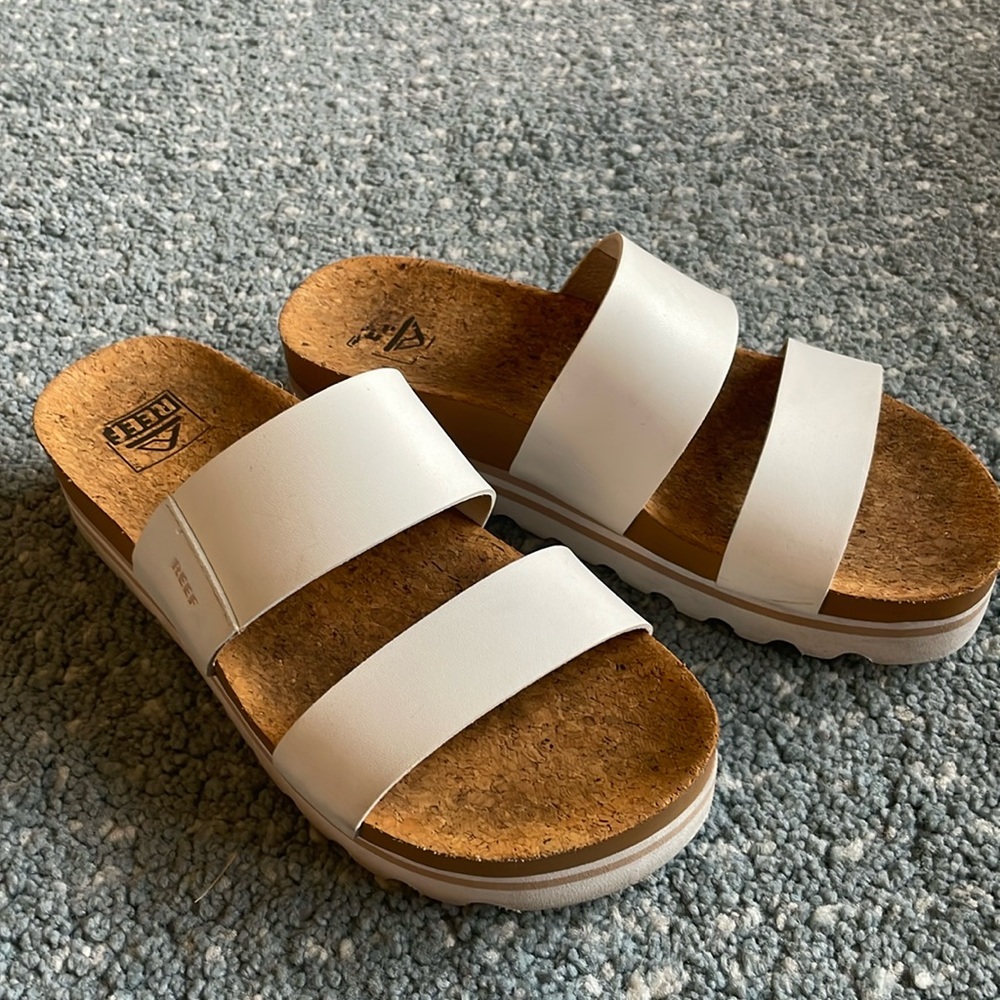 Reef platform sandals size 7
